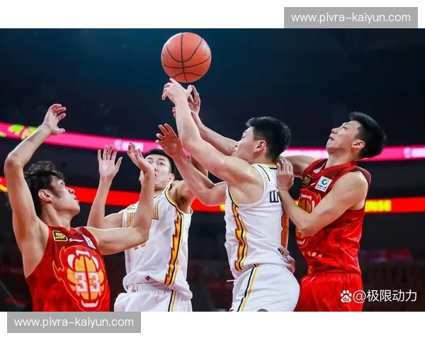 CBA季后赛图文直播:每一秒热血沸腾,零距离感受赛场激情 CBA季后赛图文直播:每一秒热血沸腾,零距离感受赛场激情